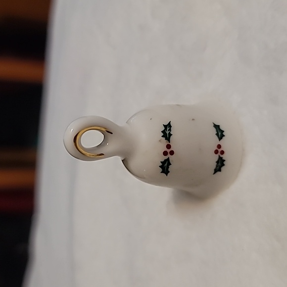 Mini Holiday Holly Berries Bell from Ganz - Picture 1 of 4